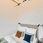 Fancy District Jezyce شقة